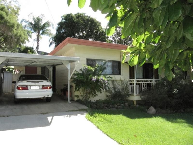 64 Fisher Street, Gladstone QLD 4680
