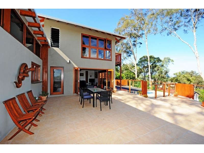 18 Sayre Crescent, Boyne Island QLD 4680