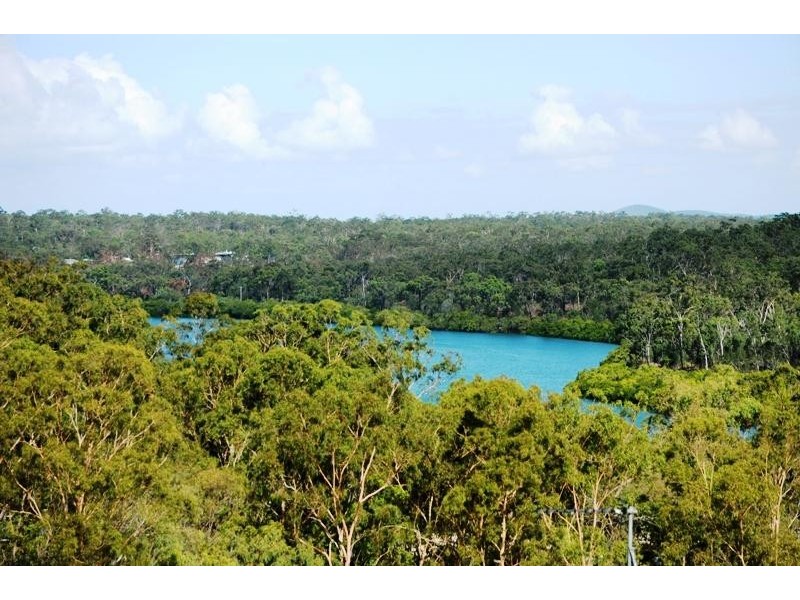 18 Sayre Crescent, Boyne Island QLD 4680