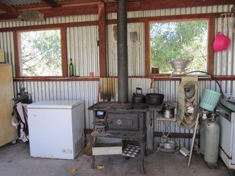110 Lesters Road, Bororen QLD 4678