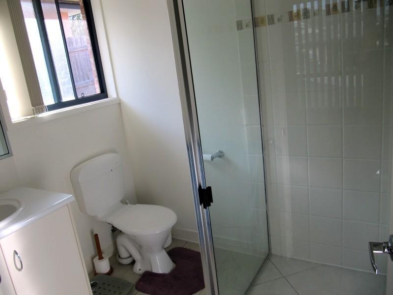 10 Bridgeman Place, New Auckland QLD 4680