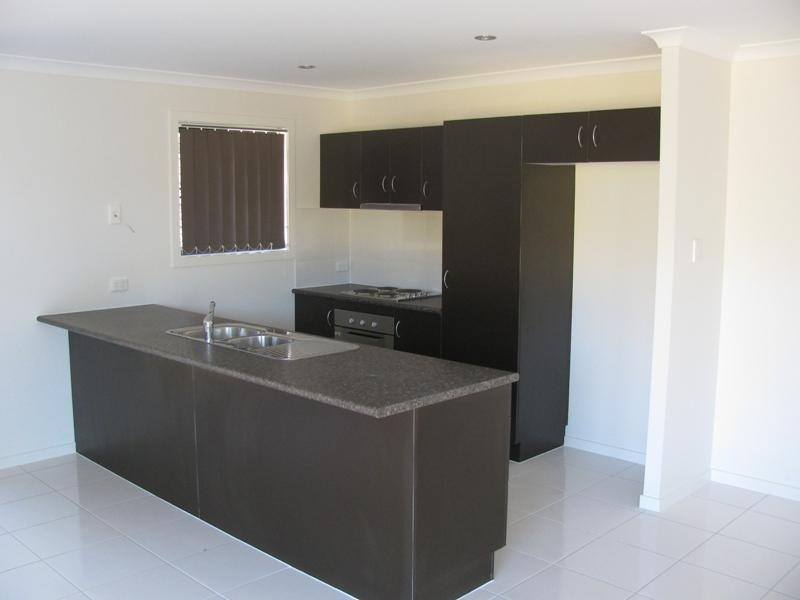 6 Lawson Court, Glen Eden QLD 4680