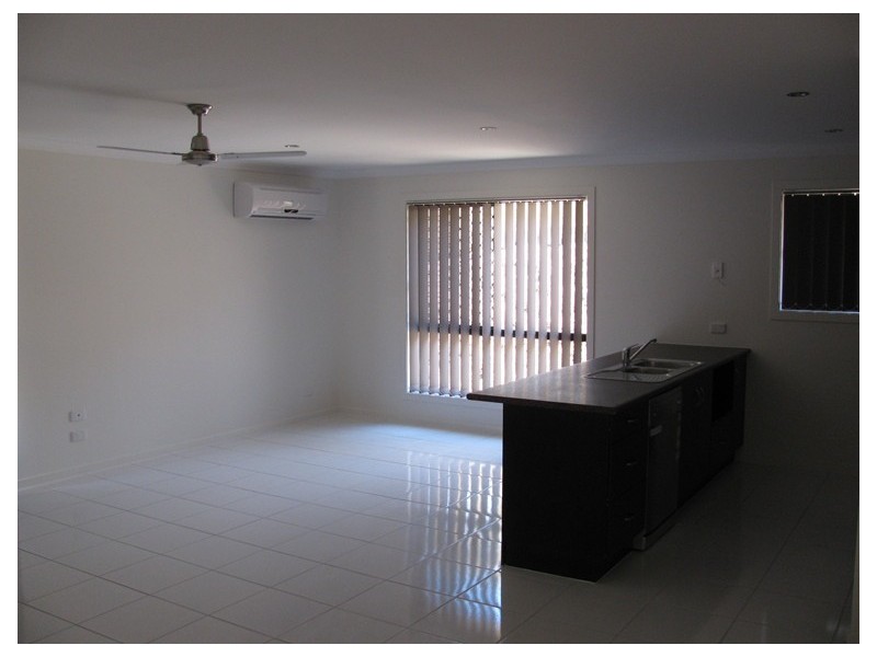 6 Lawson Court, Glen Eden QLD 4680