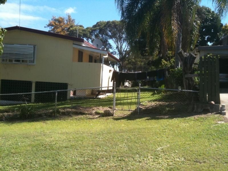 36 Dawson Highway, West Gladstone QLD 4680