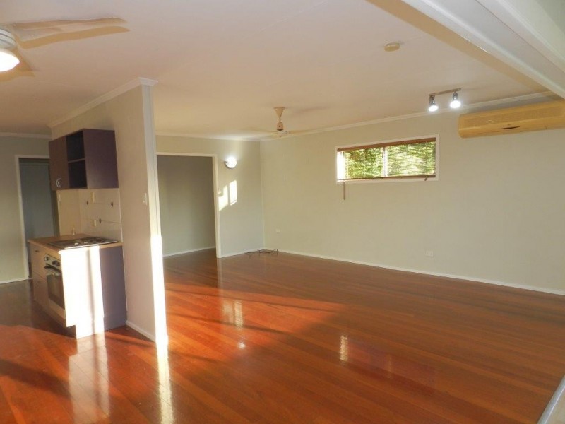 11 Berringar Lane, West Gladstone QLD 4680