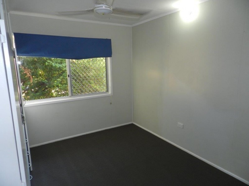 11 Berringar Lane, West Gladstone QLD 4680