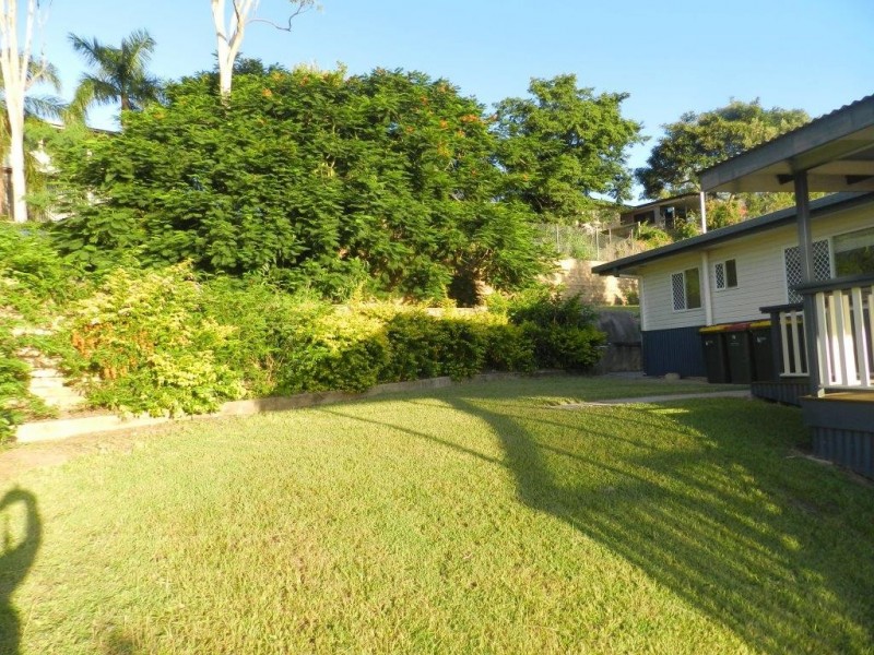 11 Berringar Lane, West Gladstone QLD 4680