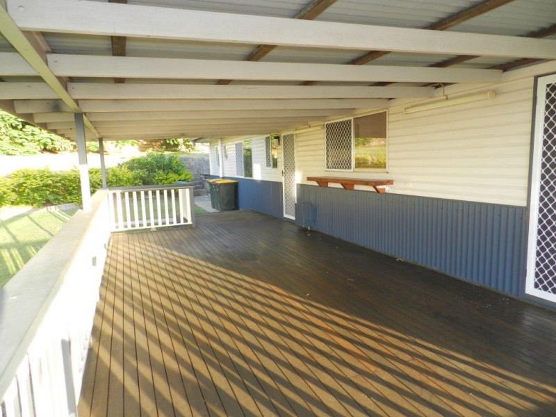 11 Berringar Lane, West Gladstone QLD 4680
