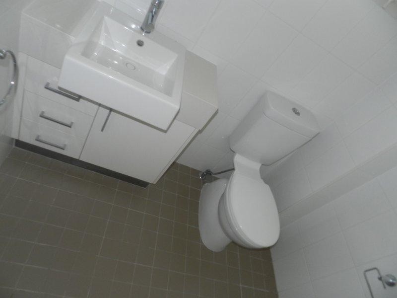 4/33 Watt Street, West Gladstone QLD 4680