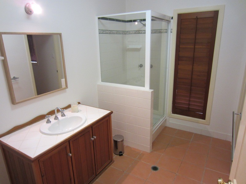 1 Yalkarra Cres., Wurdong Heights QLD 4680