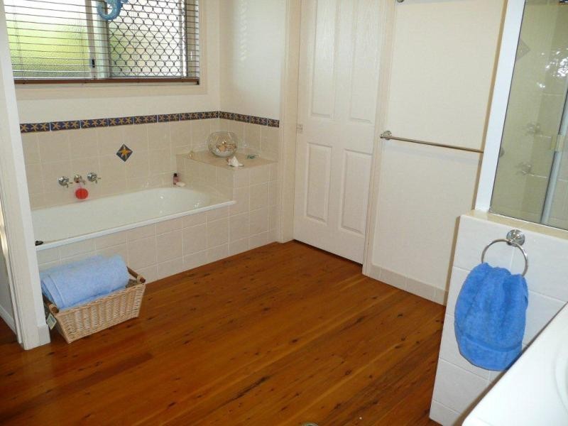 13 Fitzroy Avenue, New Auckland QLD 4680