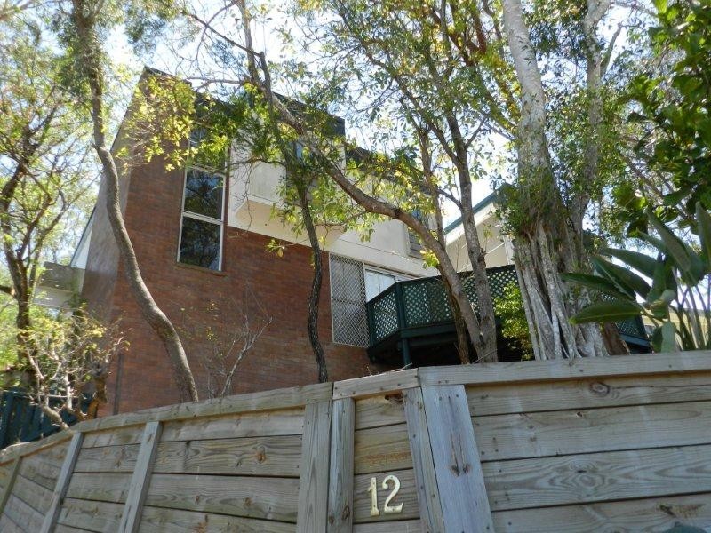 12 Matson Crescent, West Gladstone QLD 4680