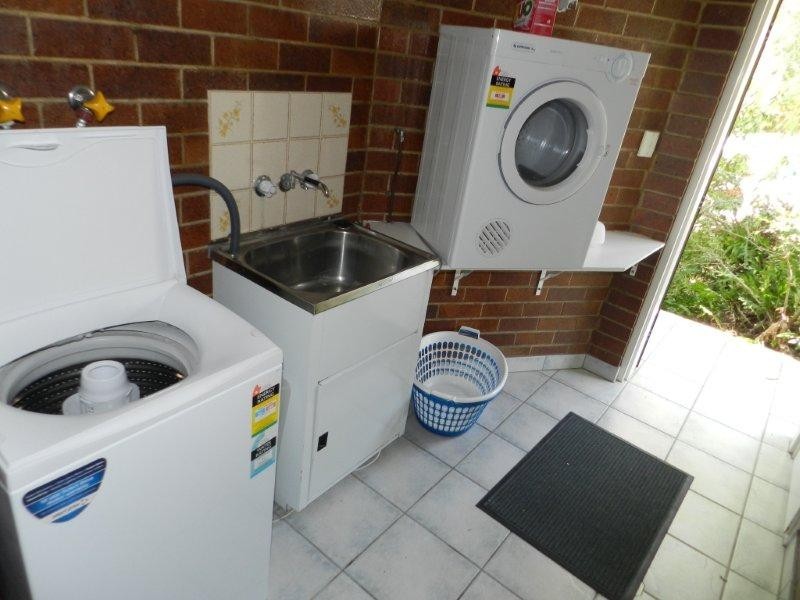 12 Matson Crescent, West Gladstone QLD 4680