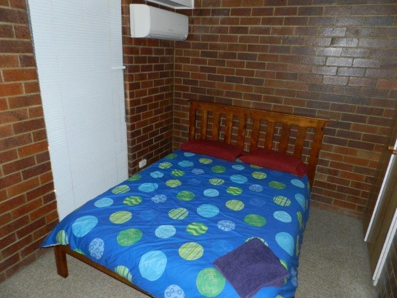 12 Matson Crescent, West Gladstone QLD 4680