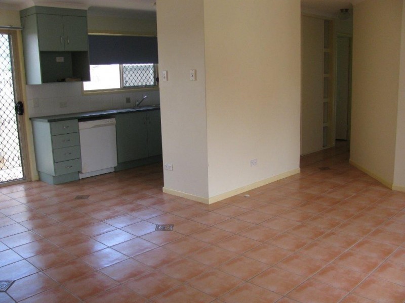 2/13 Derby Street, South Gladstone QLD 4680