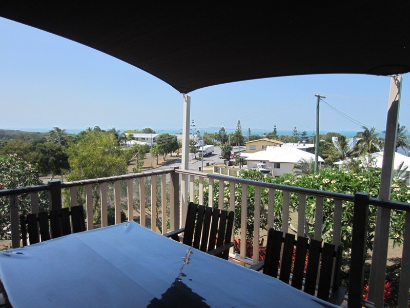 9 Pacific Avenue, Tannum Sands QLD 4680