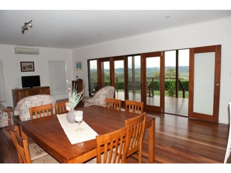 18 Loghole Lane, Mount Perry QLD 4671