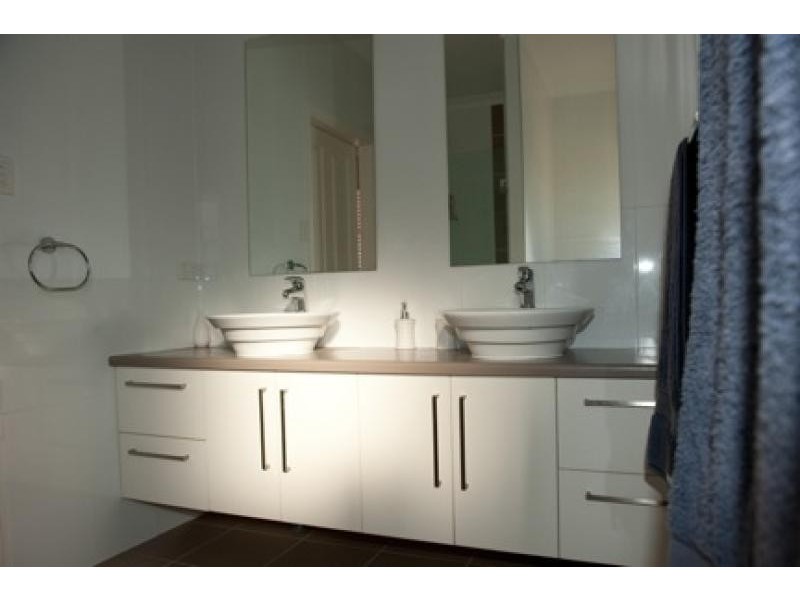 18 Loghole Lane, Mount Perry QLD 4671