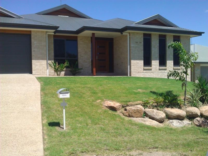 18 Redgum Drive, Kirkwood QLD 4680