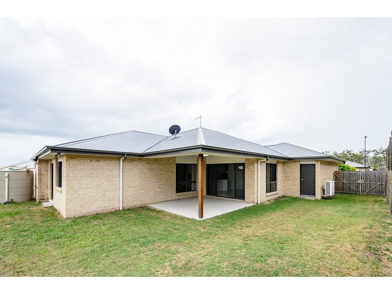 18 Redgum Drive, Kirkwood QLD 4680