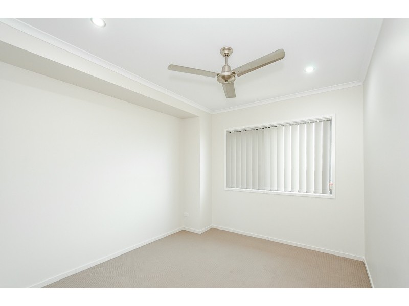 18 Redgum Drive, Kirkwood QLD 4680