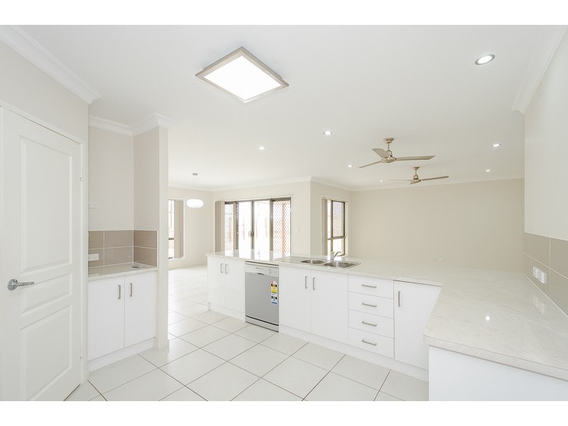 18 Redgum Drive, Kirkwood QLD 4680