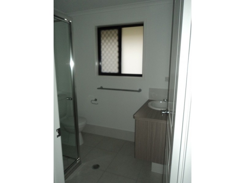 3 Johnson Street, Glen Eden QLD 4680