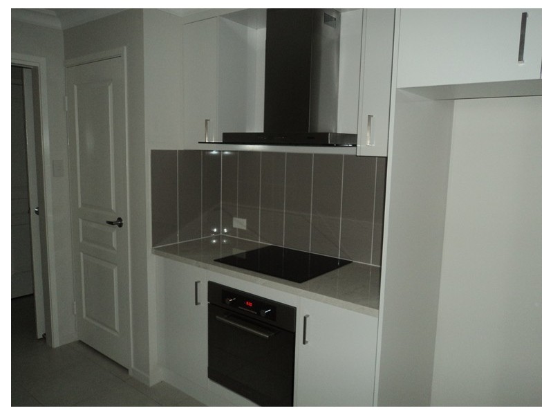 3 Johnson Street, Glen Eden QLD 4680