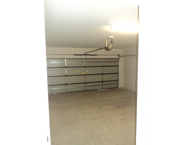 3 Johnson Street, Glen Eden QLD 4680