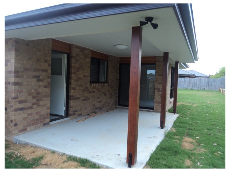 3 Johnson Street, Glen Eden QLD 4680