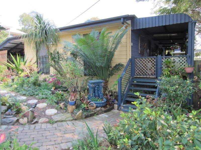 135 Malpas Street, Boyne Island QLD 4680