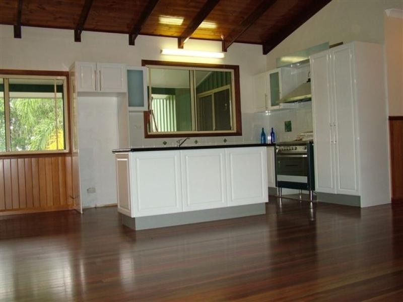 - Muller Road, Baffle Creek QLD 4674