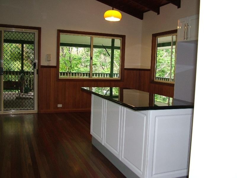 - Muller Road, Baffle Creek QLD 4674