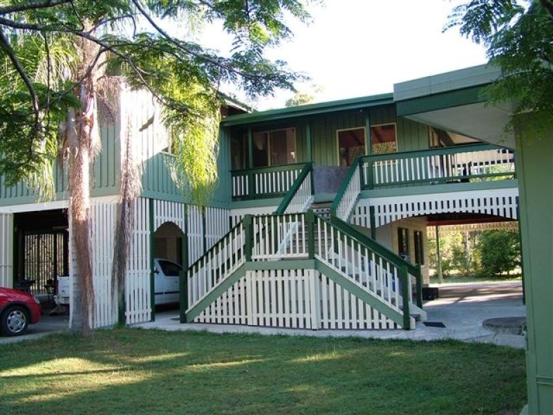 - Muller Road, Baffle Creek QLD 4674