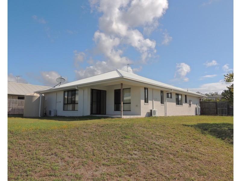 7 Giles Street, Glen Eden QLD 4680