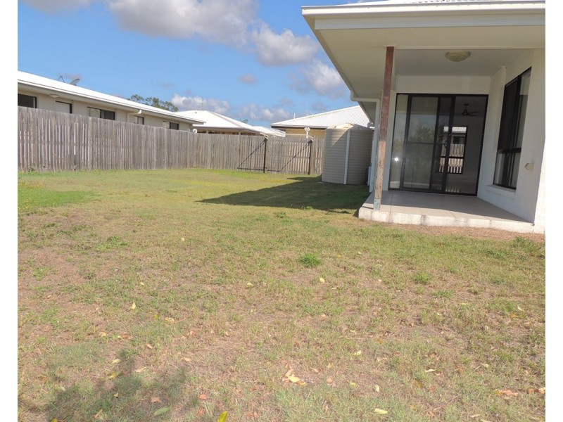 7 Giles Street, Glen Eden QLD 4680