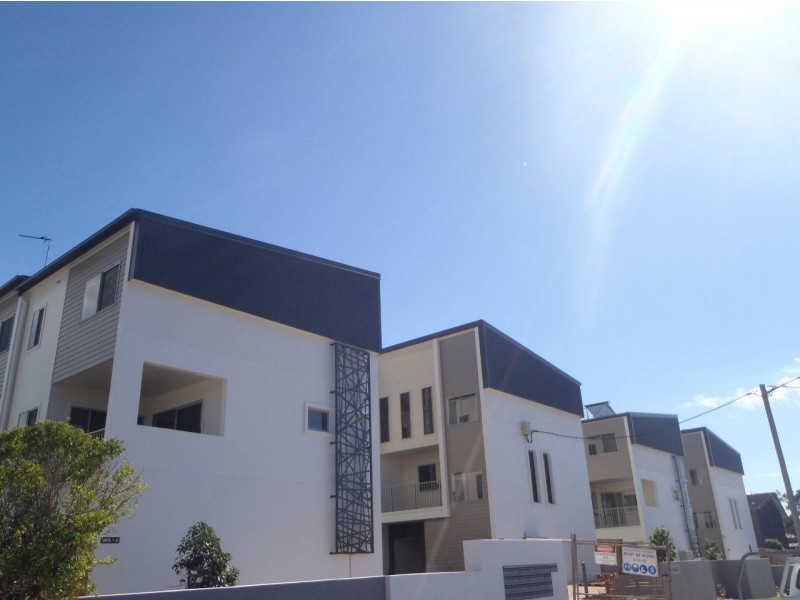 5-9 View Street, West Gladstone QLD 4680