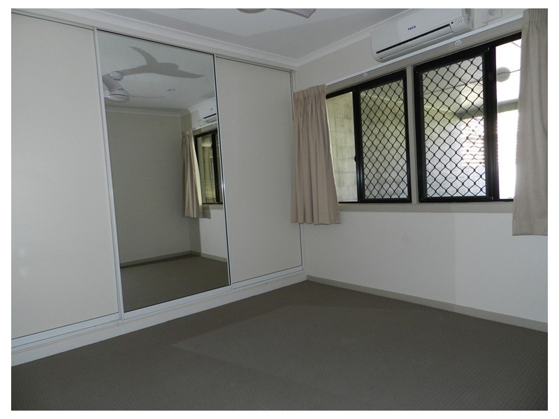 2/18 Glegg Street, West Gladstone QLD 4680