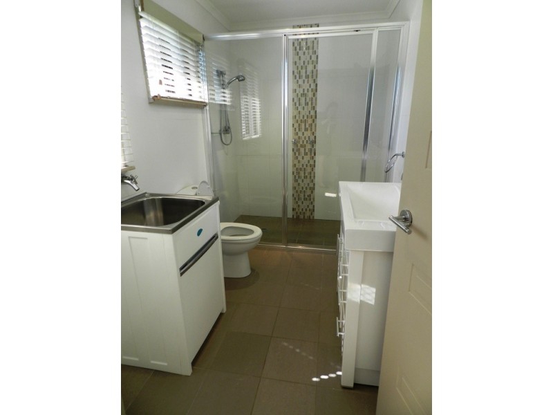 2/18 Glegg Street, West Gladstone QLD 4680