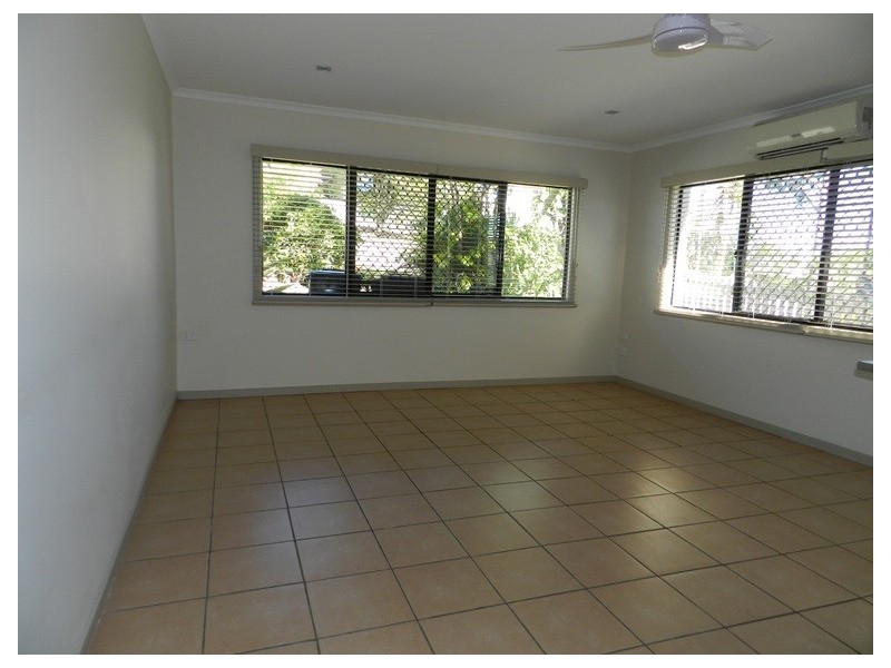 2/18 Glegg Street, West Gladstone QLD 4680