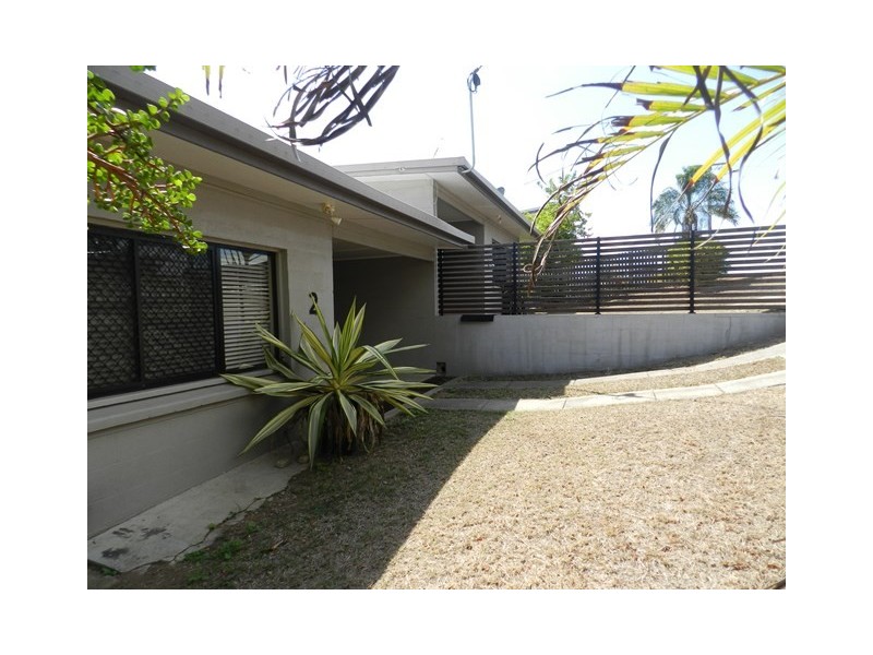 2/18 Glegg Street, Gladstone QLD 4680