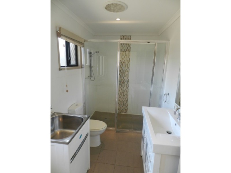 2/18 Glegg Street, Gladstone QLD 4680