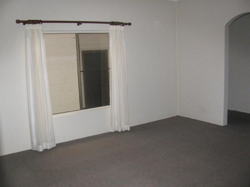 Unit 2/21 Marian Close, Sun Valley QLD 4680