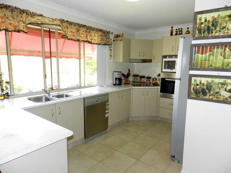65 Sharyn Drive, New Auckland QLD 4680