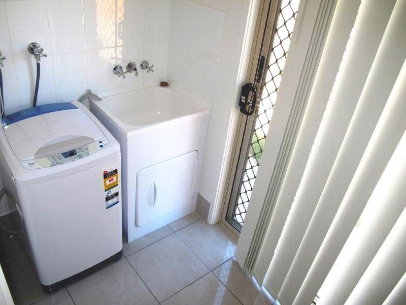 33 Wattle Street, New Auckland QLD 4680