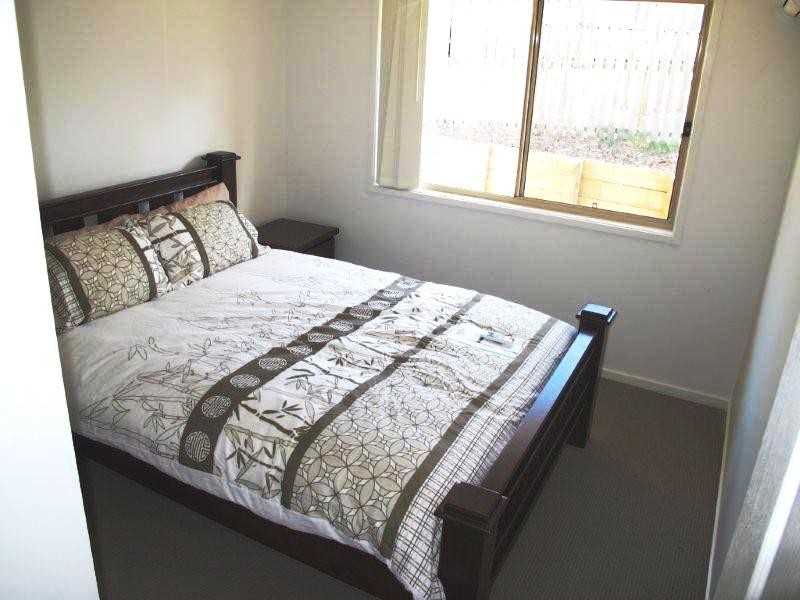 33 Wattle Street, New Auckland QLD 4680