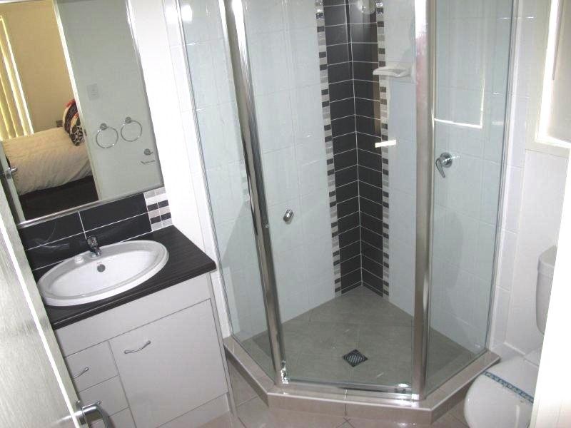 33 Wattle Street, New Auckland QLD 4680