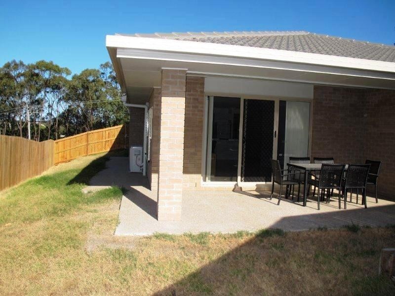 33 Wattle Street, New Auckland QLD 4680