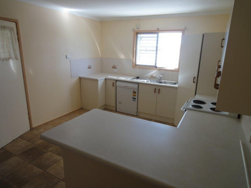 33 Busteed Street, West Gladstone QLD 4680