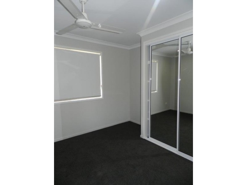 14 Daintree Blv, New Auckland QLD 4680